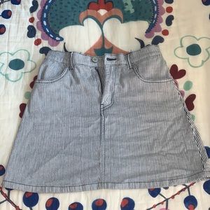 brandy melville pin-striped skirt!!